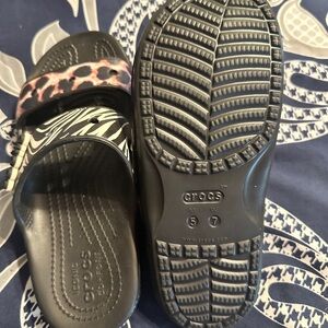 Crocs size 7 sandals